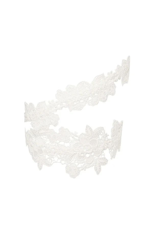 Woman For Love & Lemons Bridal Leg Garter