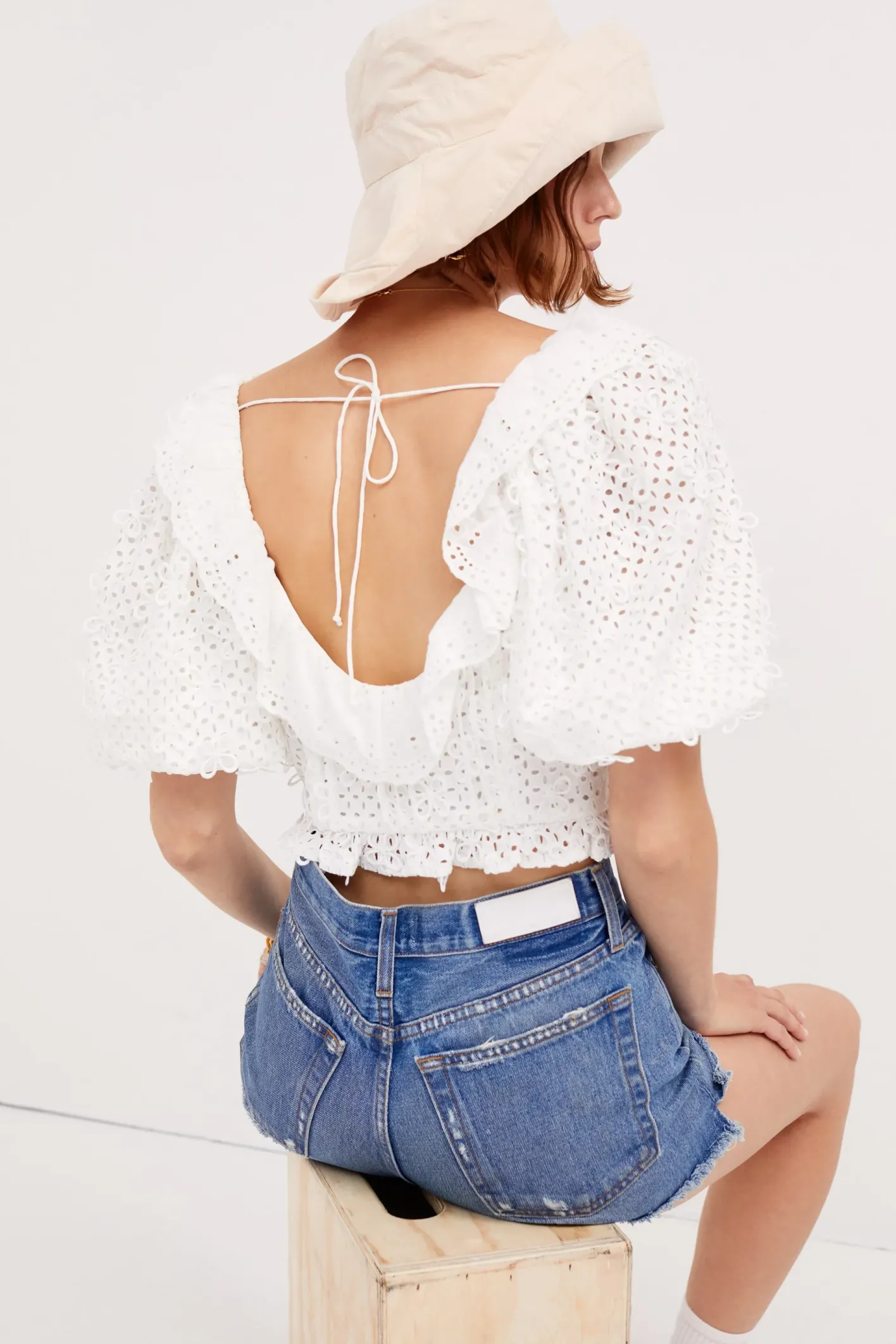 cassie_crop_top_3.webp Woman For Love & Lemons Cassie Crop Top