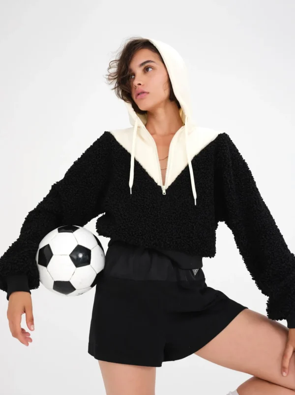 Woman For Love & Lemons Cozy Cropped Pullover
