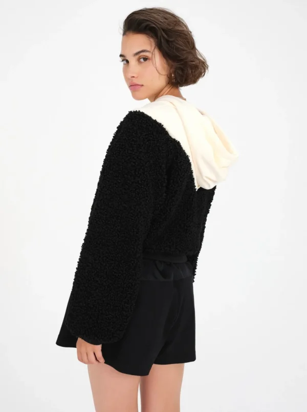 Woman For Love & Lemons Cozy Cropped Pullover