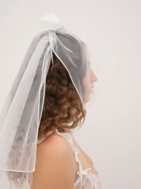 Woman For Love & Lemons Eternal Rose Veil