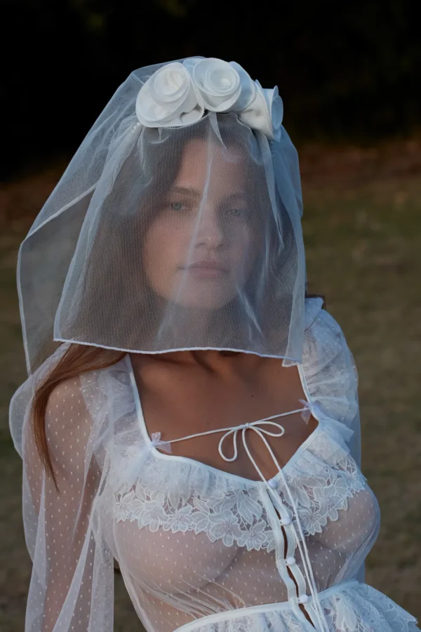 Woman For Love & Lemons Eternal Rose Veil