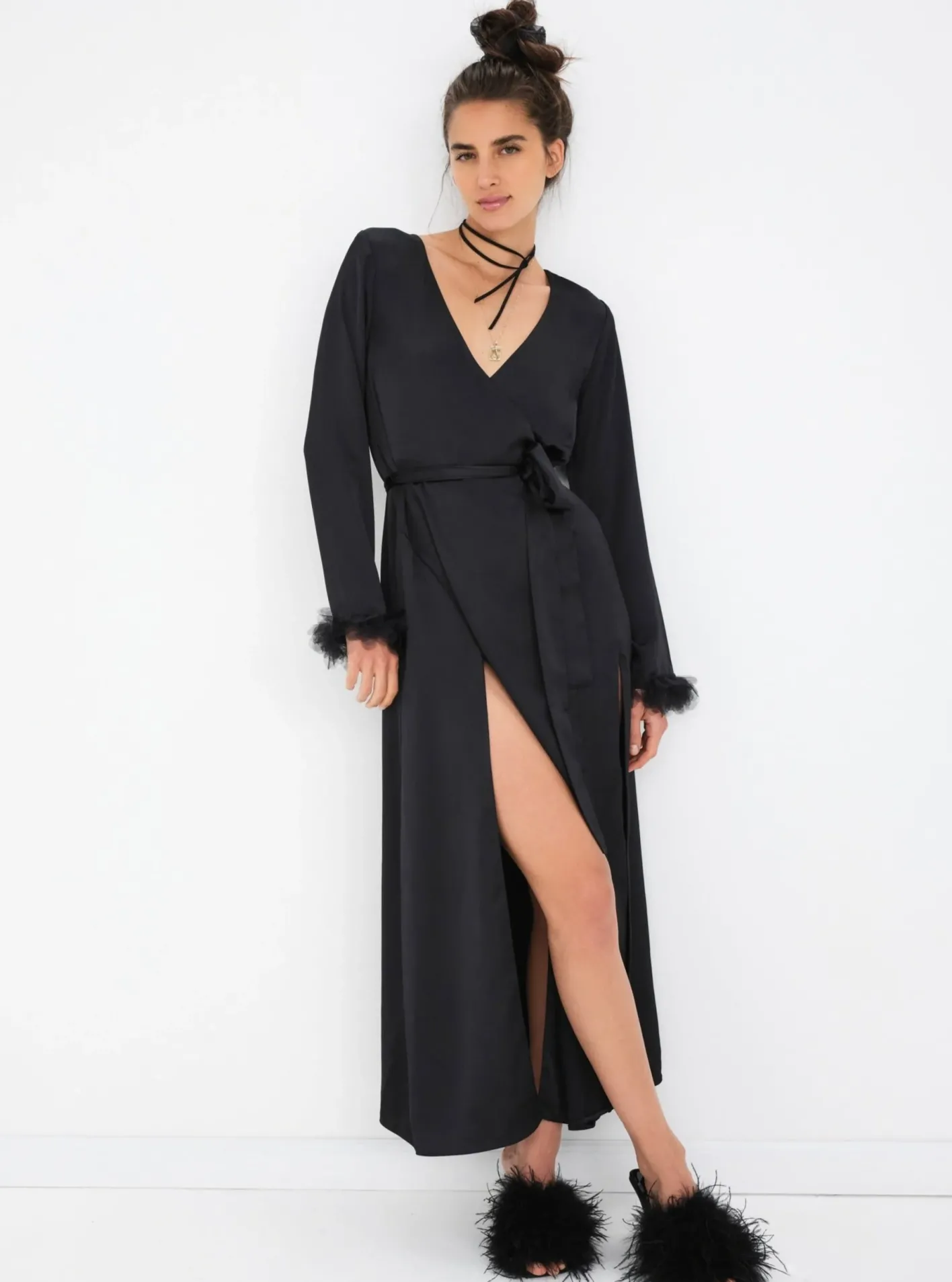 floral_trim_robe_0.webp Woman For Love & Lemons Floral Trim Robe