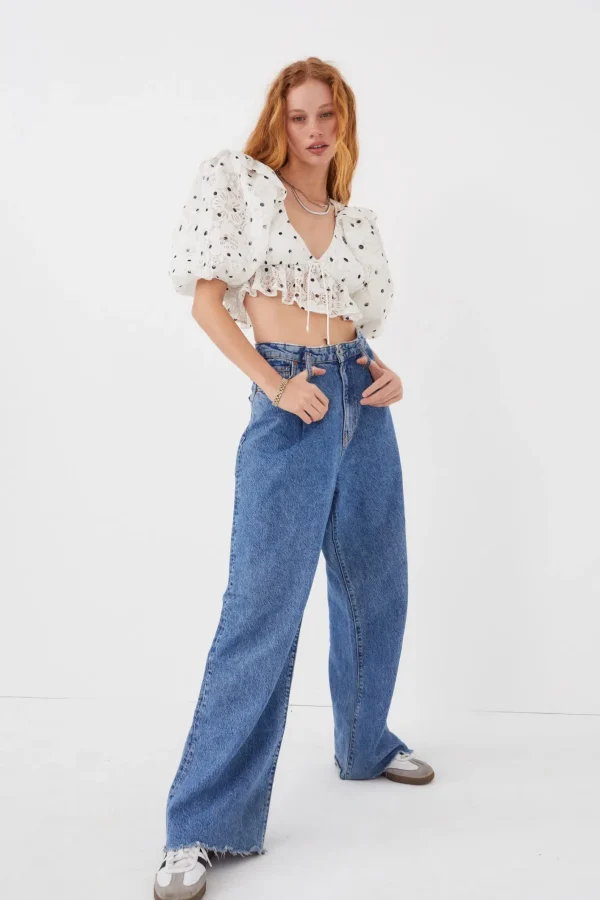 Woman For Love & Lemons Glenn Crop Top