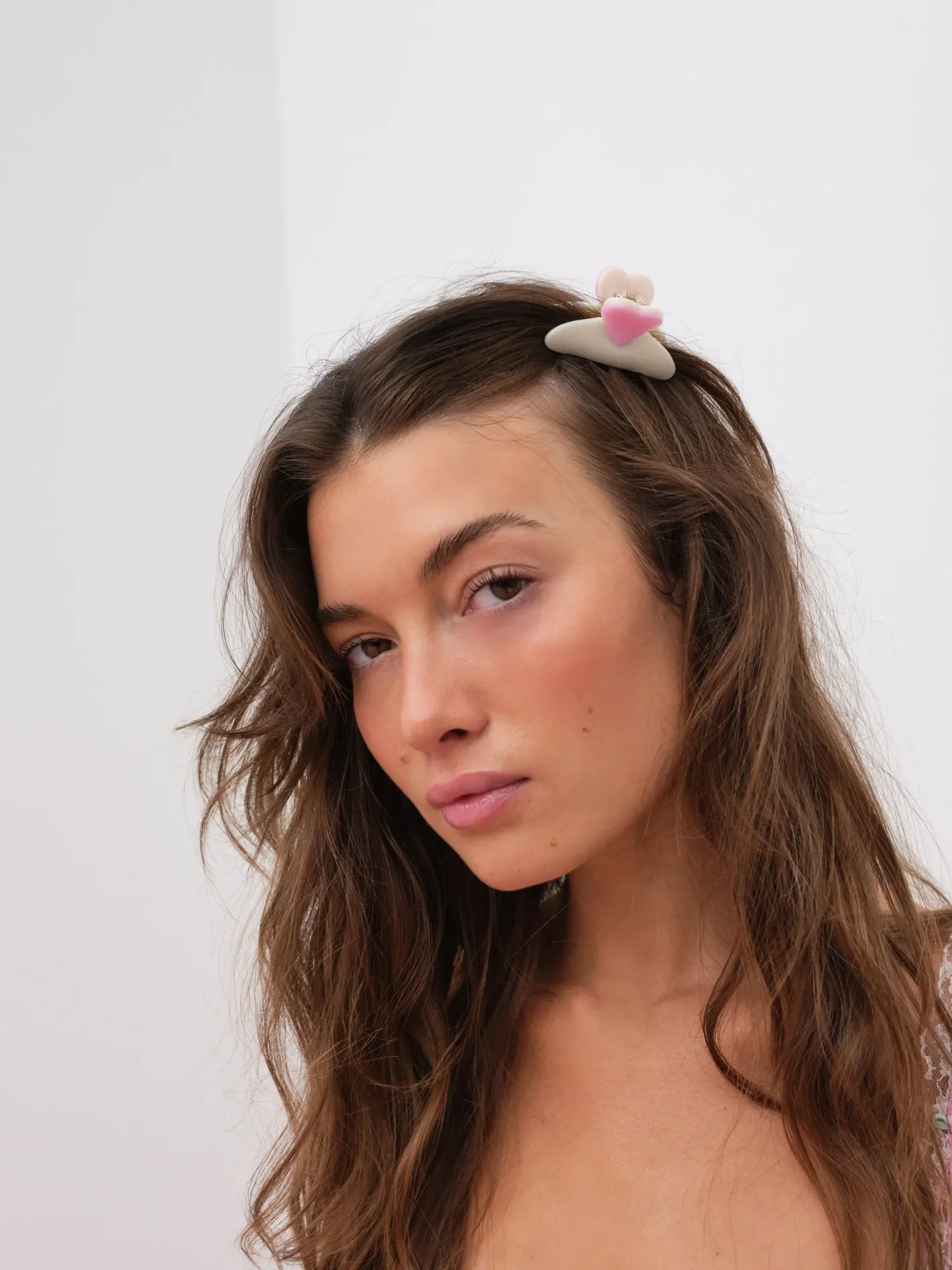 heart_shape_hair_claw_0.webp Woman For Love & Lemons Heart Shape Hair Claw
