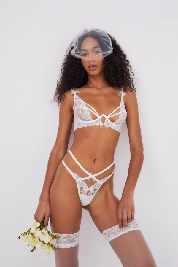 Woman For Love & Lemons Lace Heart Embroidery Bra