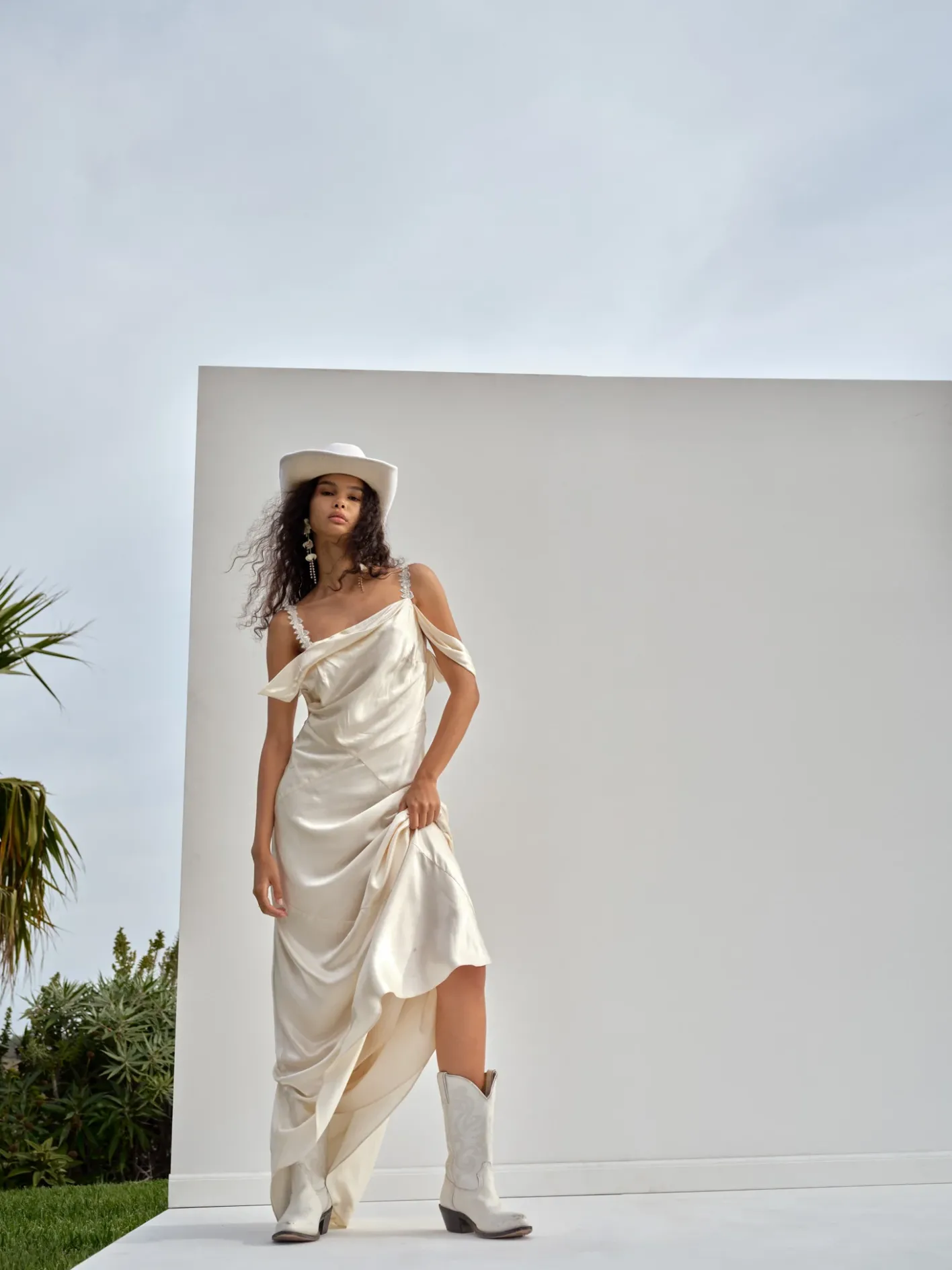 pearl_bridal_dress_4.webp Woman For Love & Lemons Pearl Bridal Dress
