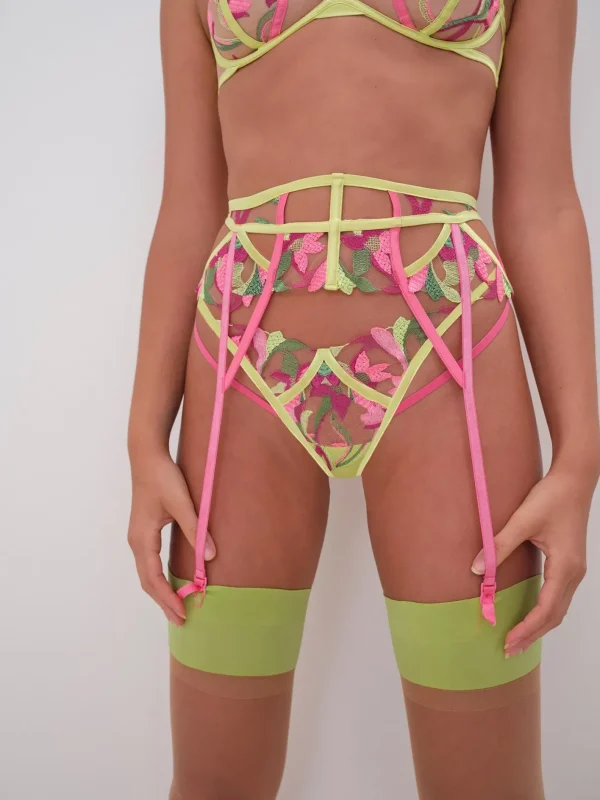 Woman For Love & Lemons Petunia Embroidery Garter