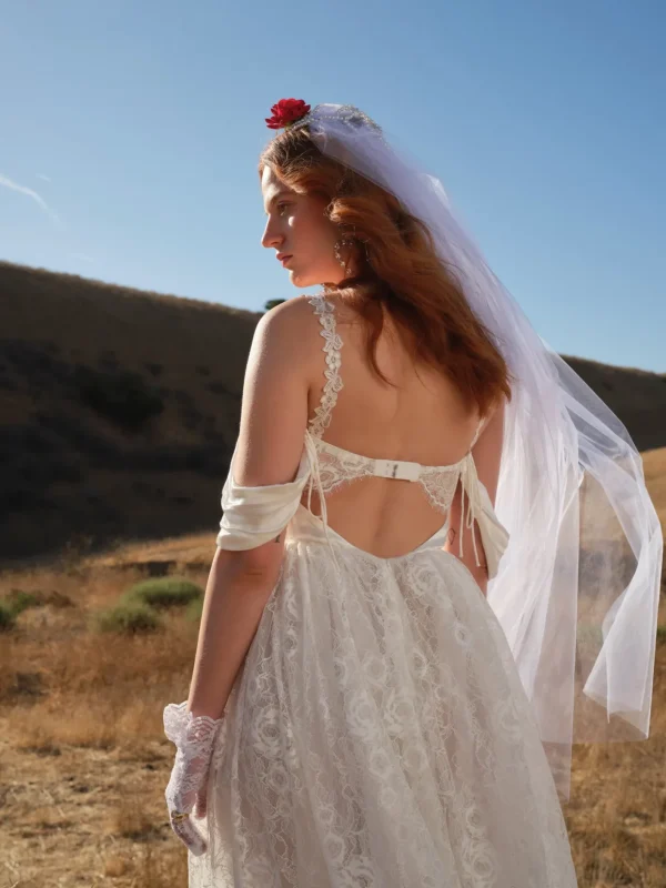 Woman For Love & Lemons Vera Bridal Gown