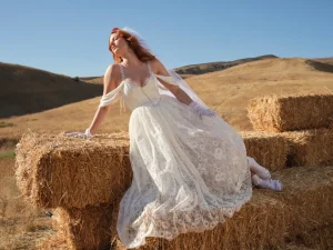 Woman For Love & Lemons Vera Bridal Gown